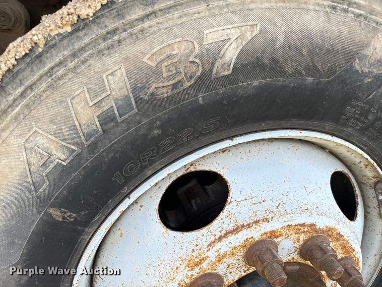 image for item NL9878 1999 GMC C6500 dump truck