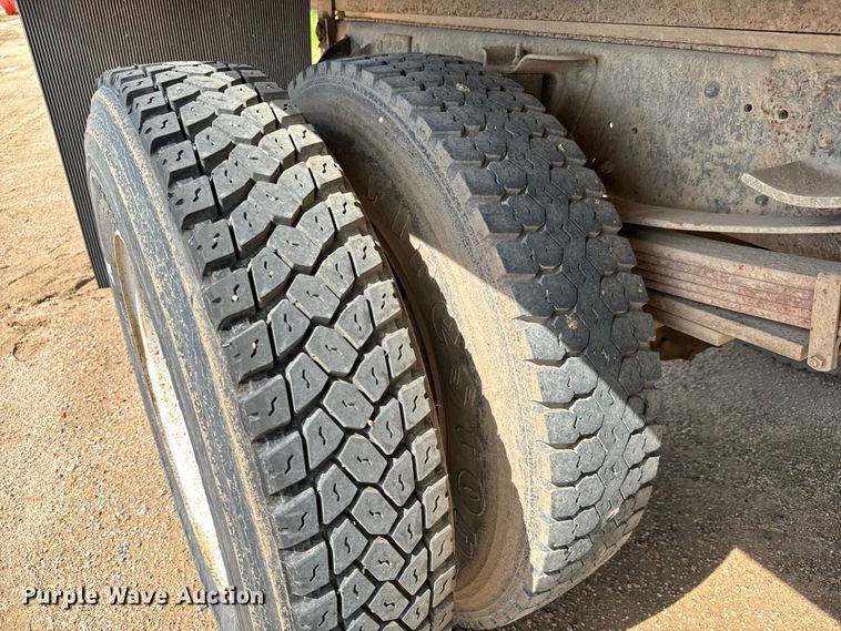 image for item NL9878 1999 GMC C6500 dump truck