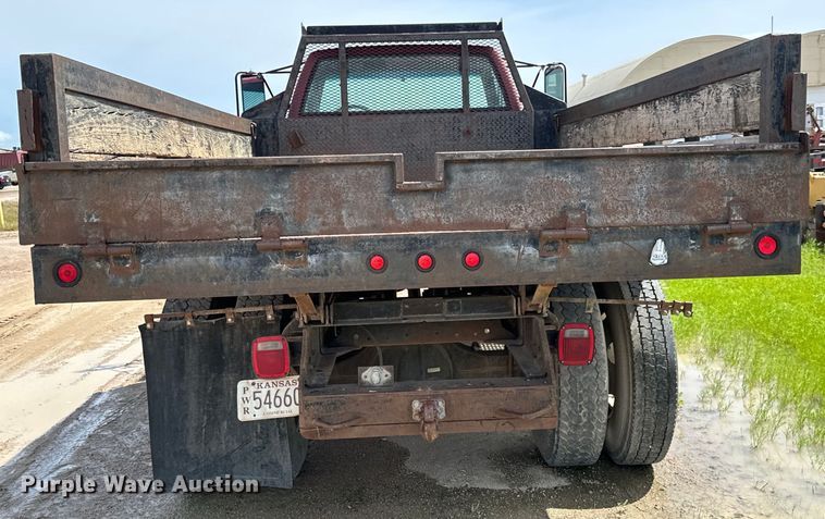 image for item NL9879 1999 GMC TopKick dump truck