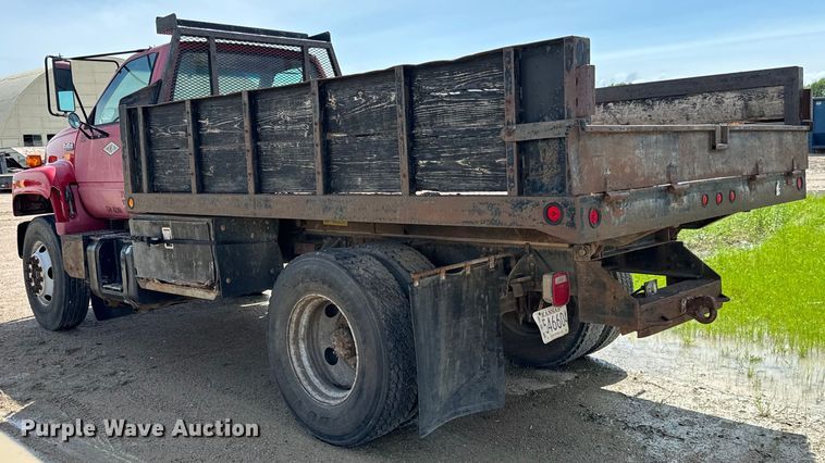 image for item NL9879 1999 GMC TopKick dump truck