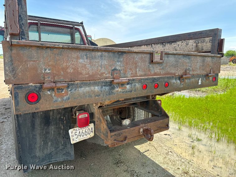 image for item NL9879 1999 GMC TopKick dump truck