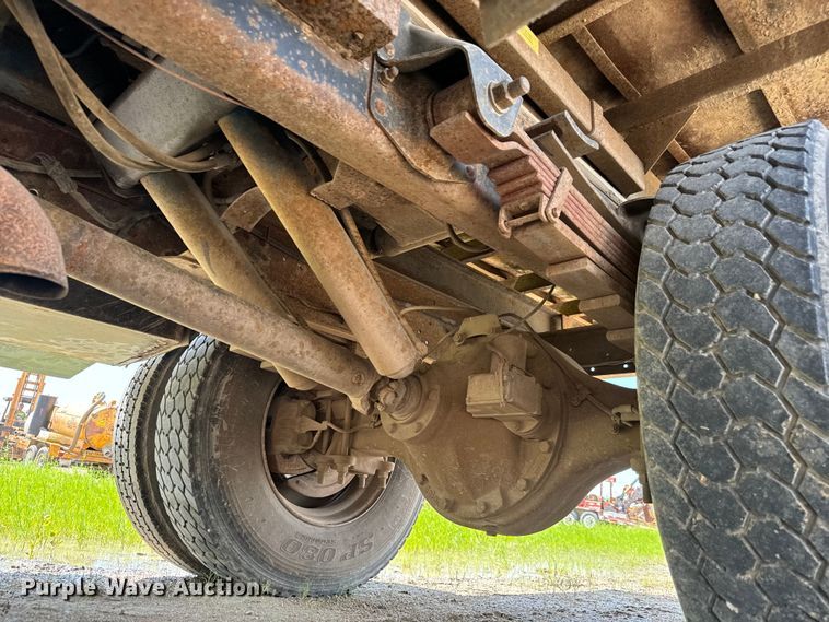 image for item NL9879 1999 GMC TopKick dump truck