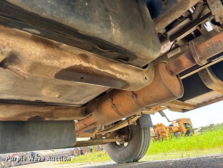 image for item NL9879 1999 GMC TopKick dump truck