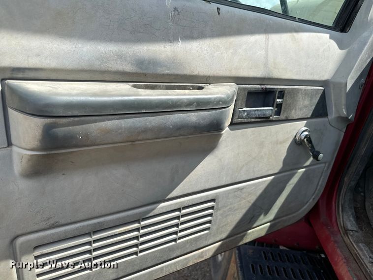 image for item NL9879 1999 GMC TopKick dump truck