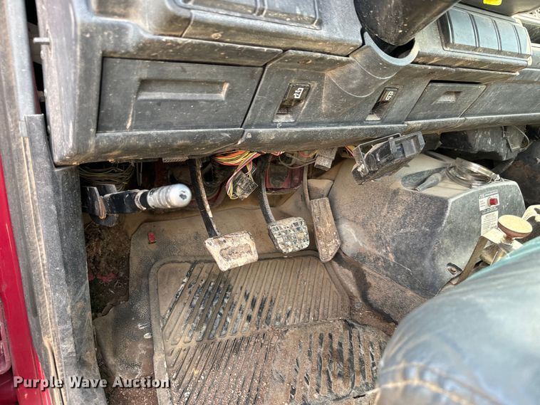 image for item NL9879 1999 GMC TopKick dump truck