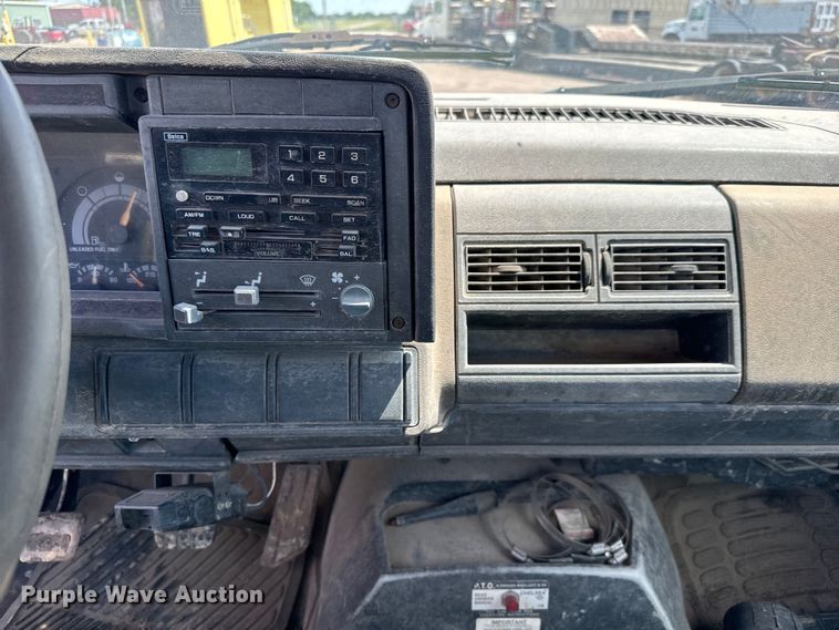 image for item NL9879 1999 GMC TopKick dump truck