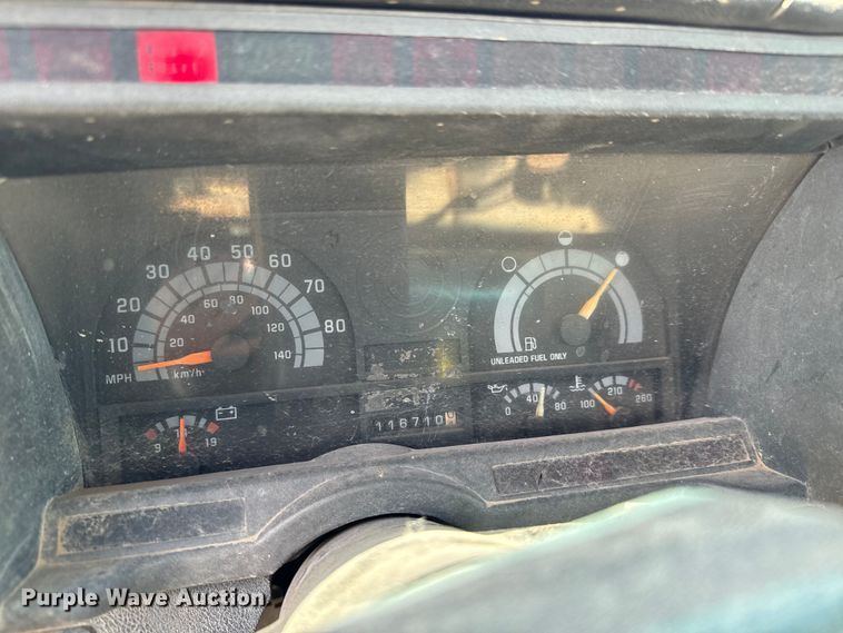 image for item NL9879 1999 GMC TopKick dump truck