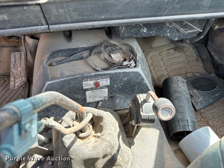 image for item NL9879 1999 GMC TopKick dump truck