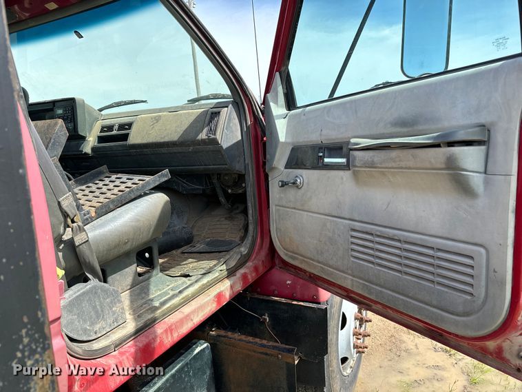 image for item NL9879 1999 GMC TopKick dump truck