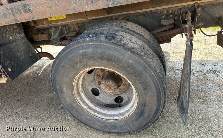 image for item NL9879 1999 GMC TopKick dump truck