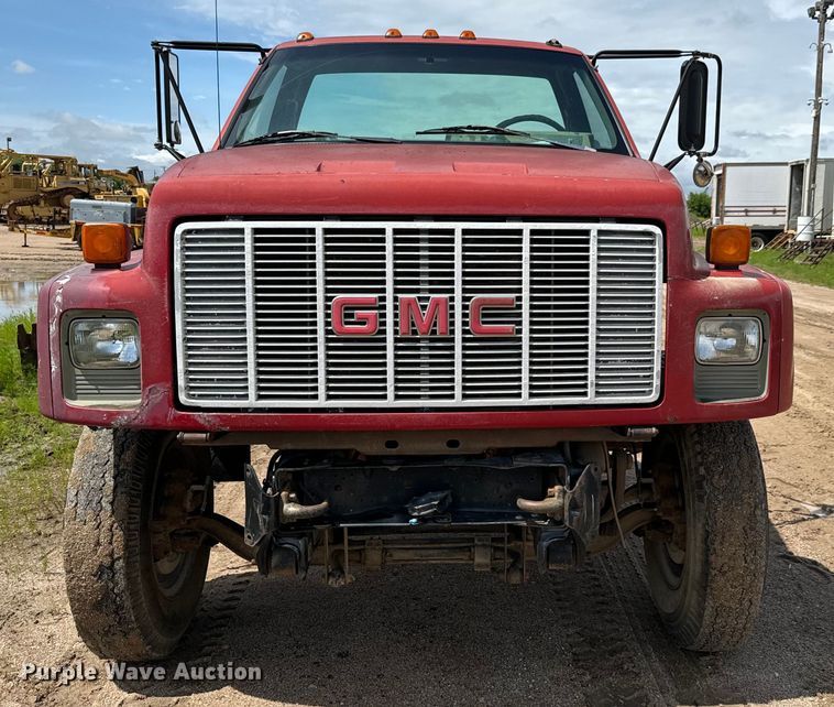 image for item NL9880 1995 GMC TopKick  truck cab and chassis
