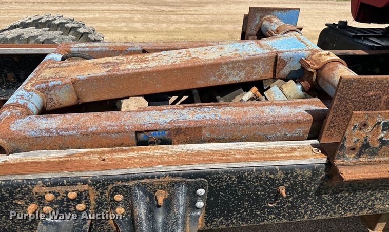 image for item NL9880 1995 GMC TopKick  truck cab and chassis