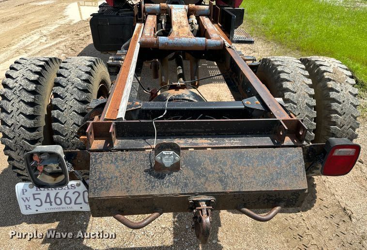 image for item NL9880 1995 GMC TopKick  truck cab and chassis