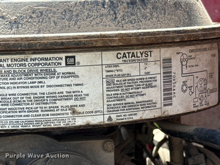 image for item NL9880 1995 GMC TopKick  truck cab and chassis