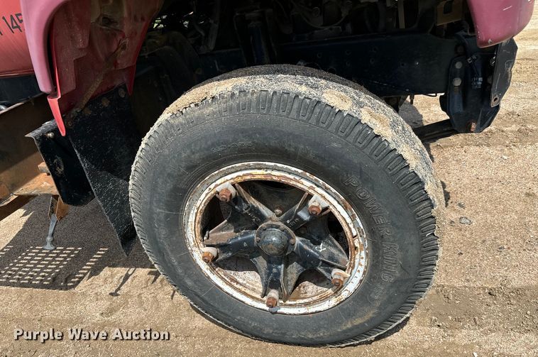 image for item NL9880 1995 GMC TopKick  truck cab and chassis