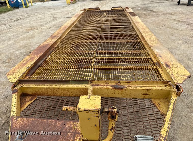 image for item NL9884 1974 Central 18000 equipment trailer