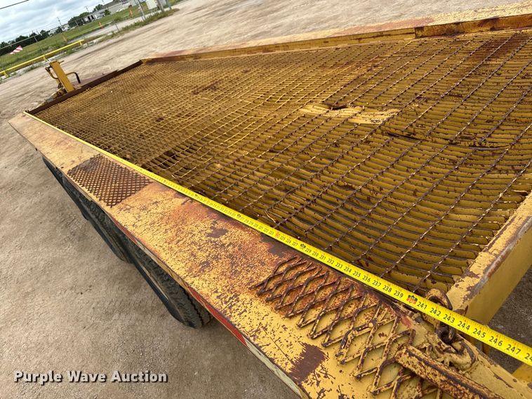 image for item NL9884 1974 Central 18000 equipment trailer