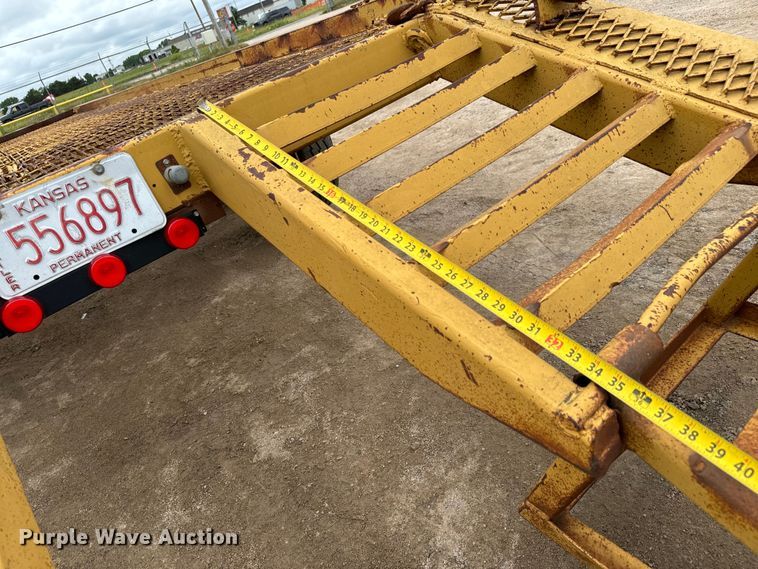 image for item NL9884 1974 Central 18000 equipment trailer