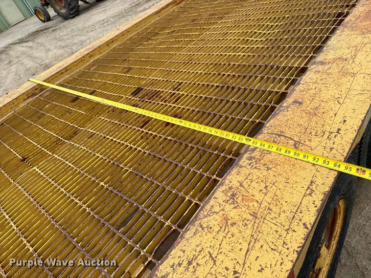 image for item NL9884 1974 Central 18000 equipment trailer