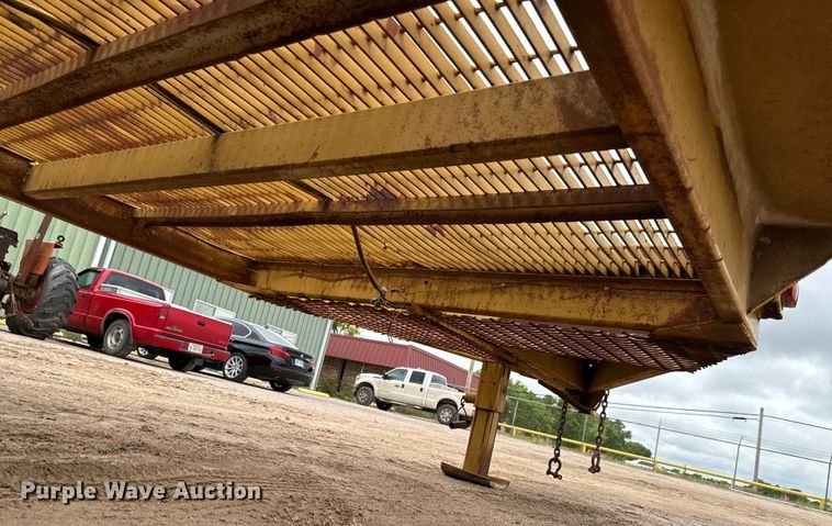 image for item NL9884 1974 Central 18000 equipment trailer