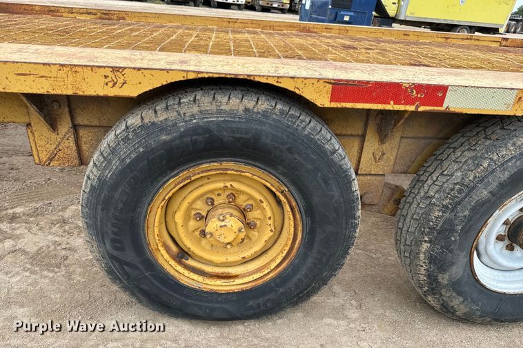 image for item NL9884 1974 Central 18000 equipment trailer