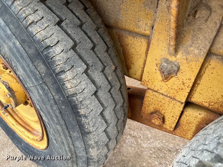 image for item NL9884 1974 Central 18000 equipment trailer