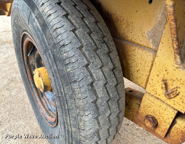 image for item NL9884 1974 Central 18000 equipment trailer