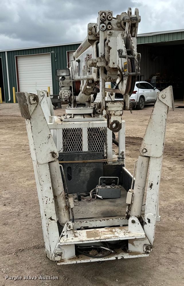 image for item NL9889 2003 SDP  EZ Hauler Series 2 mini digger derrick with trailer