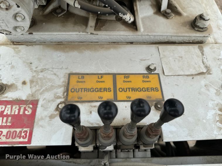 image for item NL9889 2003 SDP  EZ Hauler Series 2 mini digger derrick with trailer