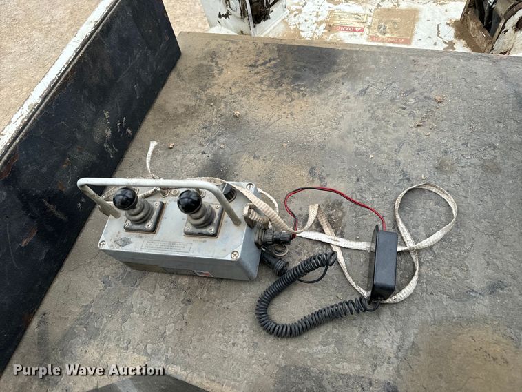 image for item NL9889 2003 SDP  EZ Hauler Series 2 mini digger derrick with trailer