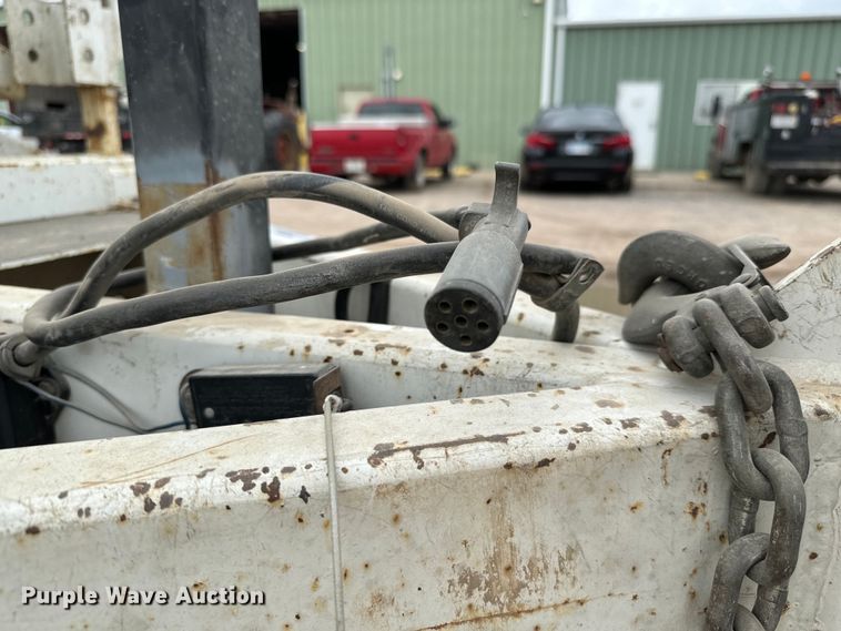 image for item NL9889 2003 SDP  EZ Hauler Series 2 mini digger derrick with trailer