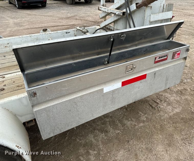 image for item NL9889 2003 SDP  EZ Hauler Series 2 mini digger derrick with trailer