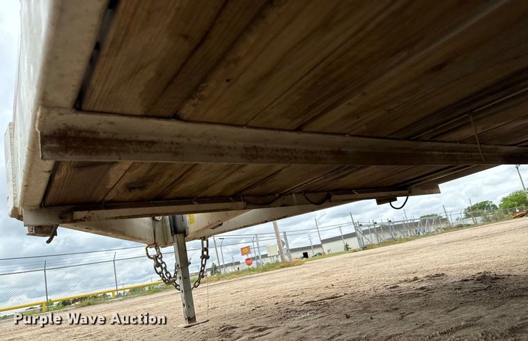 image for item NL9889 2003 SDP  EZ Hauler Series 2 mini digger derrick with trailer