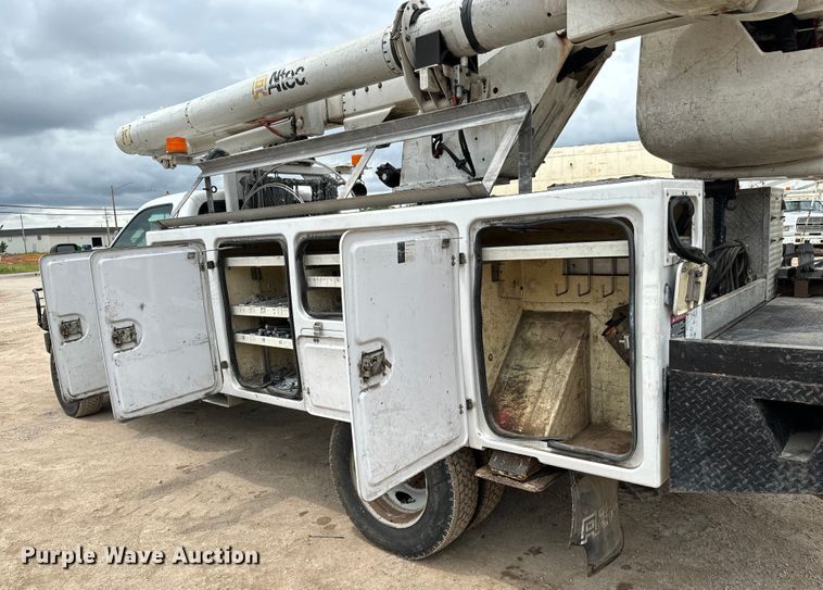 image for item NL9893 2009 Ford F550 Super Duty XL bucket truck