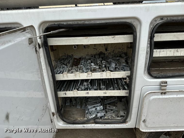 image for item NL9893 2009 Ford F550 Super Duty XL bucket truck