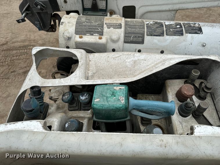 image for item NL9893 2009 Ford F550 Super Duty XL bucket truck