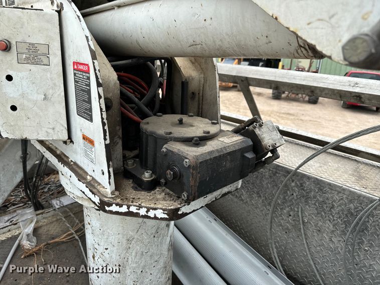 image for item NL9893 2009 Ford F550 Super Duty XL bucket truck