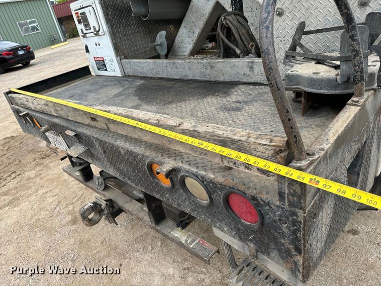 image for item NL9893 2009 Ford F550 Super Duty XL bucket truck