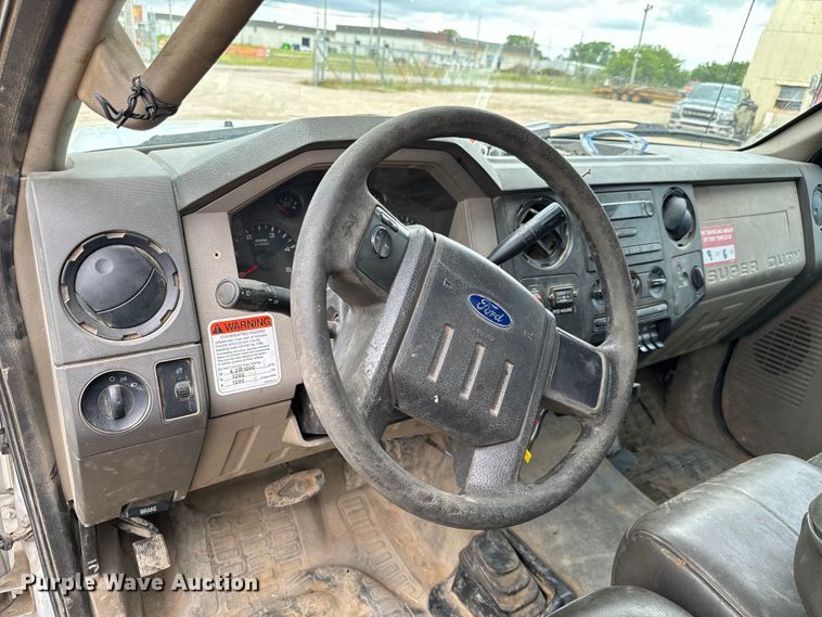 image for item NL9893 2009 Ford F550 Super Duty XL bucket truck