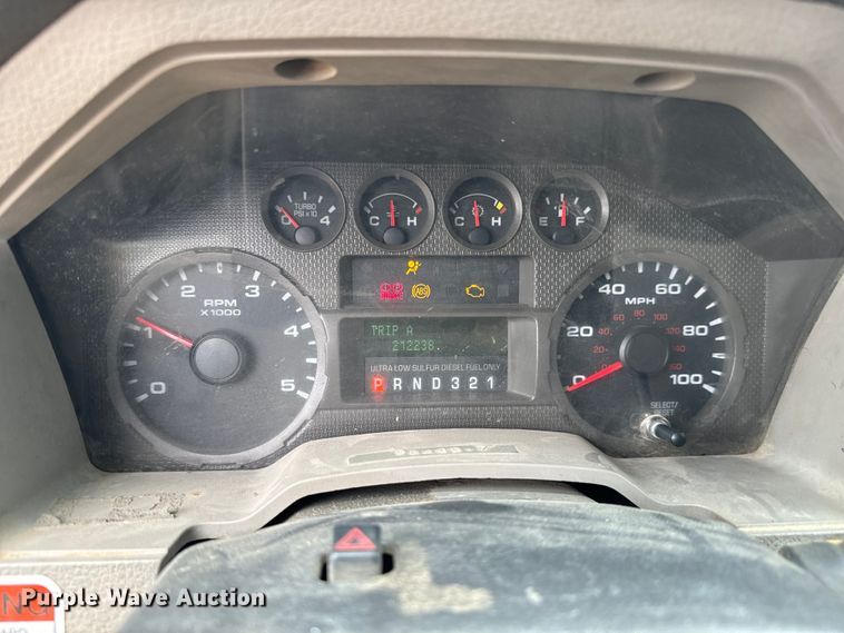 image for item NL9893 2009 Ford F550 Super Duty XL bucket truck