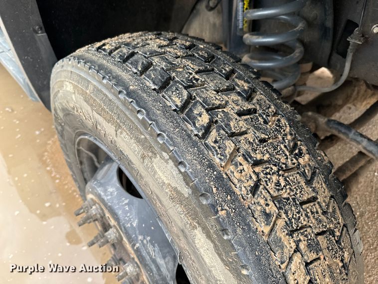 image for item NL9893 2009 Ford F550 Super Duty XL bucket truck