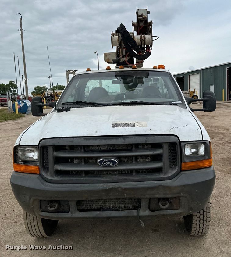 image for item NL9894 1999 Ford F550 Super Duty XL bucket truck