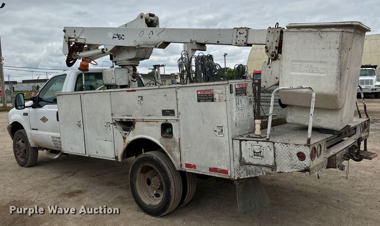 image for item NL9894 1999 Ford F550 Super Duty XL bucket truck