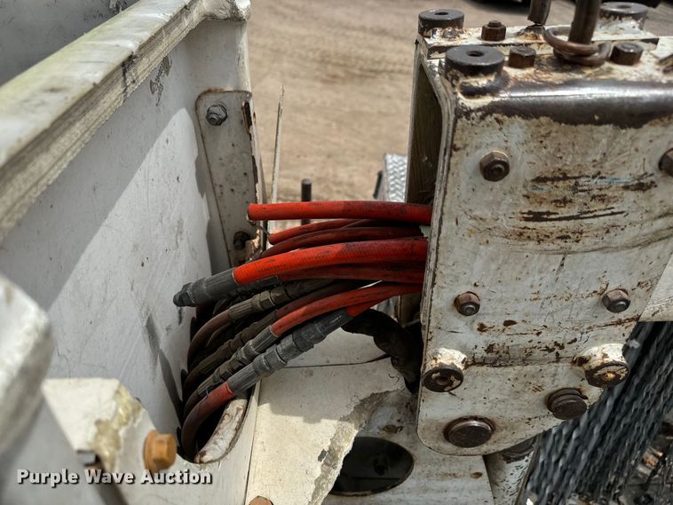 image for item NL9894 1999 Ford F550 Super Duty XL bucket truck