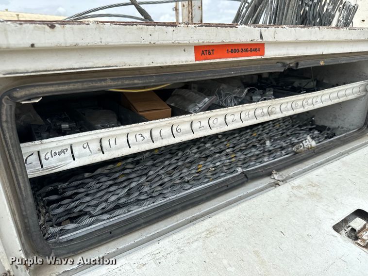 image for item NL9894 1999 Ford F550 Super Duty XL bucket truck