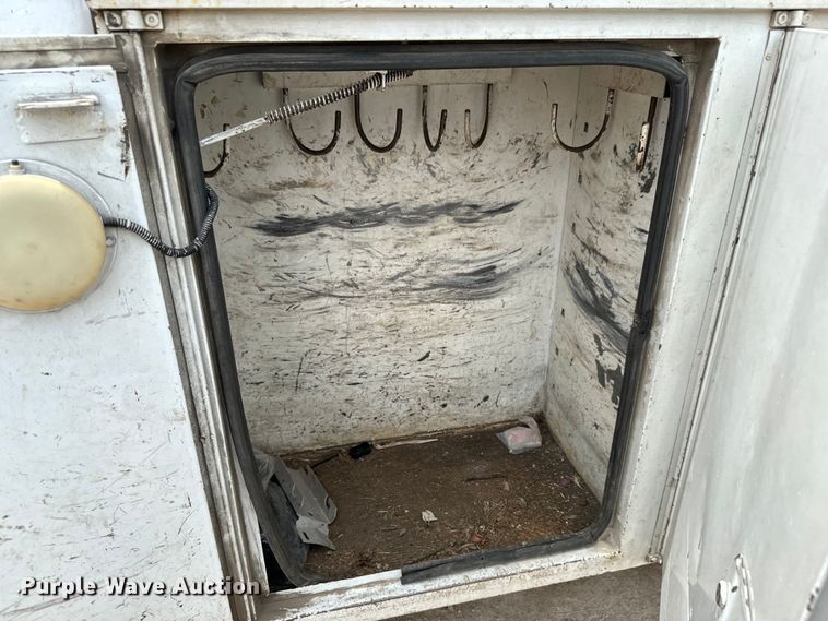 image for item NL9894 1999 Ford F550 Super Duty XL bucket truck