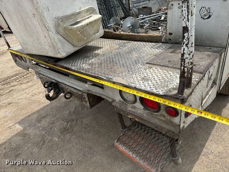 image for item NL9894 1999 Ford F550 Super Duty XL bucket truck