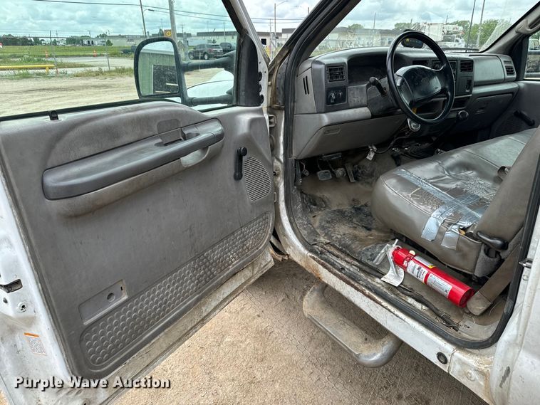 image for item NL9894 1999 Ford F550 Super Duty XL bucket truck