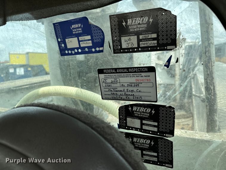 image for item NL9894 1999 Ford F550 Super Duty XL bucket truck