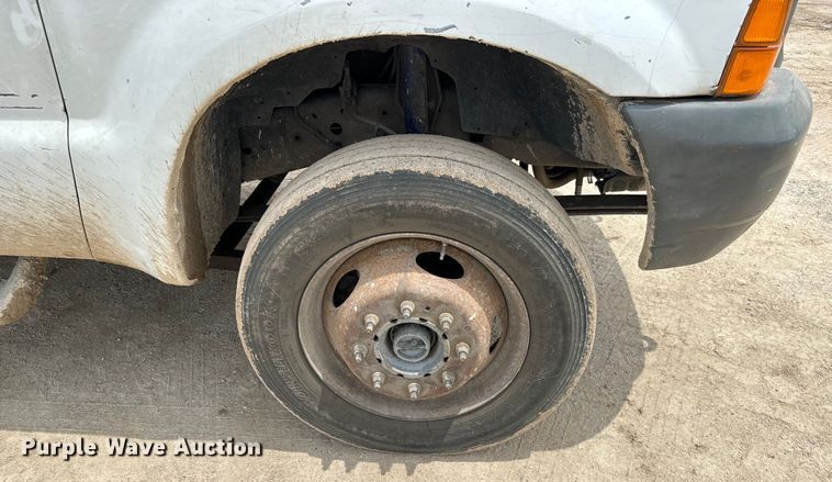 image for item NL9894 1999 Ford F550 Super Duty XL bucket truck